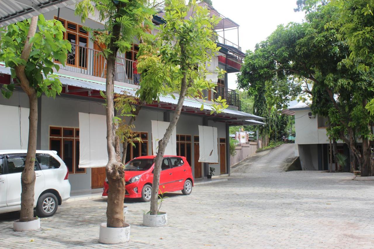 Pondok Wisata Dan Restoran Elim Waingapu Dış mekan fotoğraf