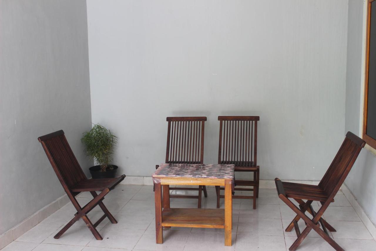 Pondok Wisata Dan Restoran Elim Waingapu Dış mekan fotoğraf