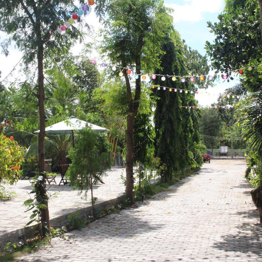 Pondok Wisata Dan Restoran Elim Waingapu Dış mekan fotoğraf