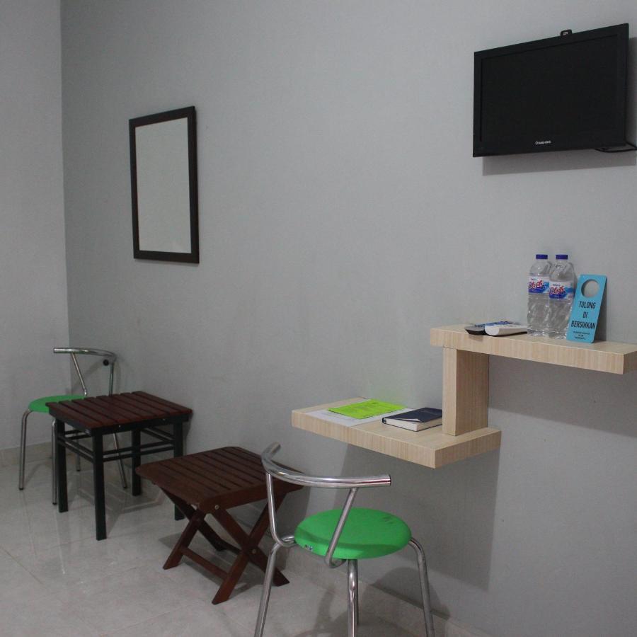 Pondok Wisata Dan Restoran Elim Waingapu Dış mekan fotoğraf